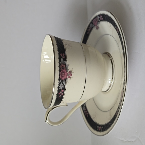Noritake Etienne Ivory China Footed Coffee Mug Tea Cup And Saucer 7260 Japan - Picture 7 of 16